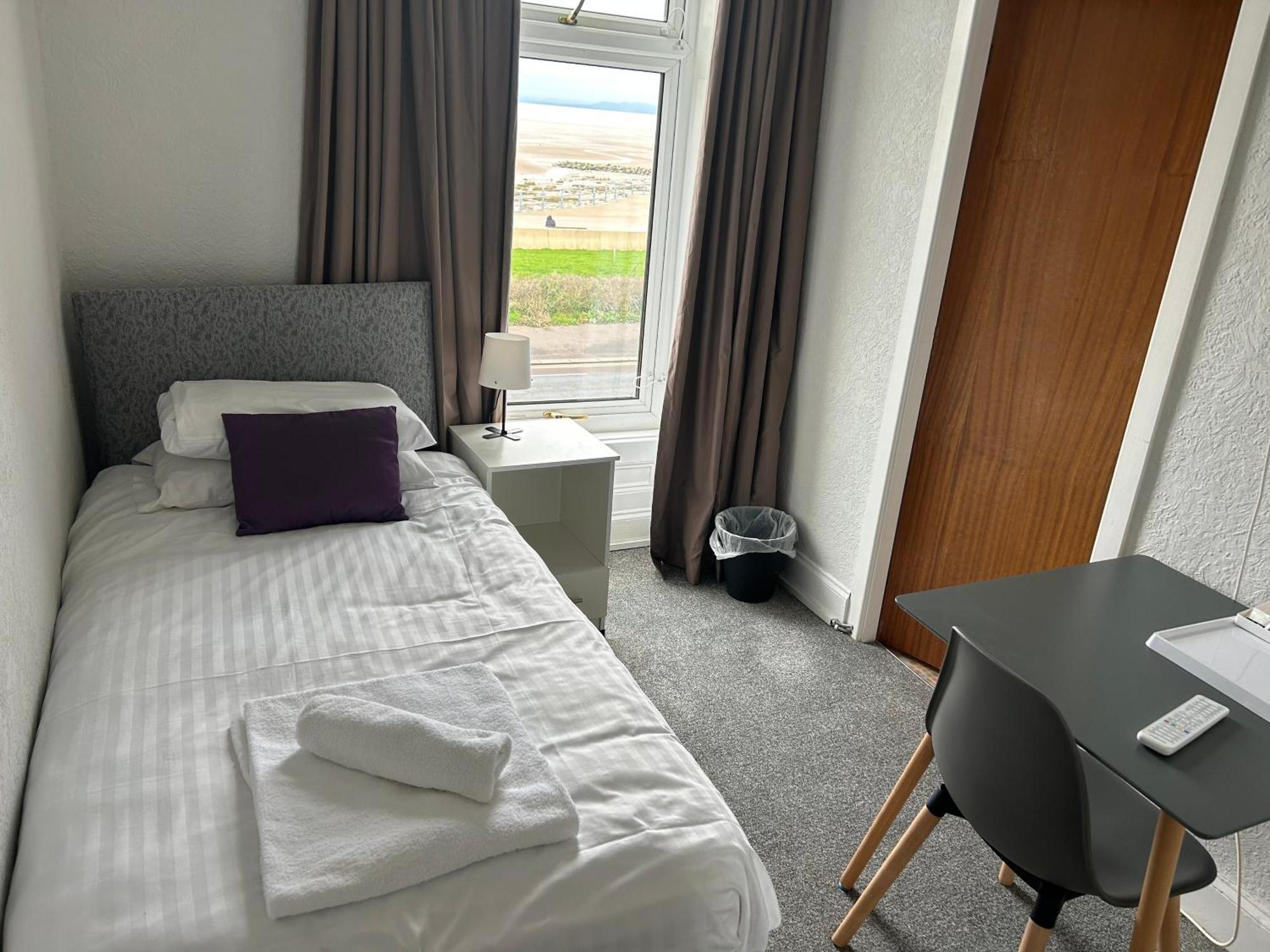 The Clifton Seafront Hotel Morecambe Dış mekan fotoğraf