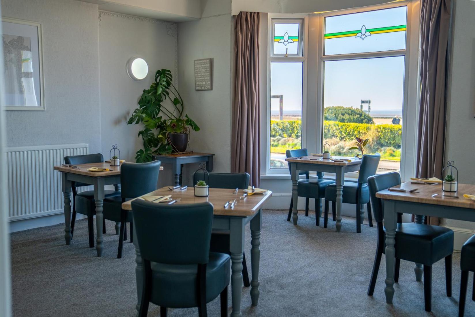 The Clifton Seafront Hotel Morecambe Dış mekan fotoğraf