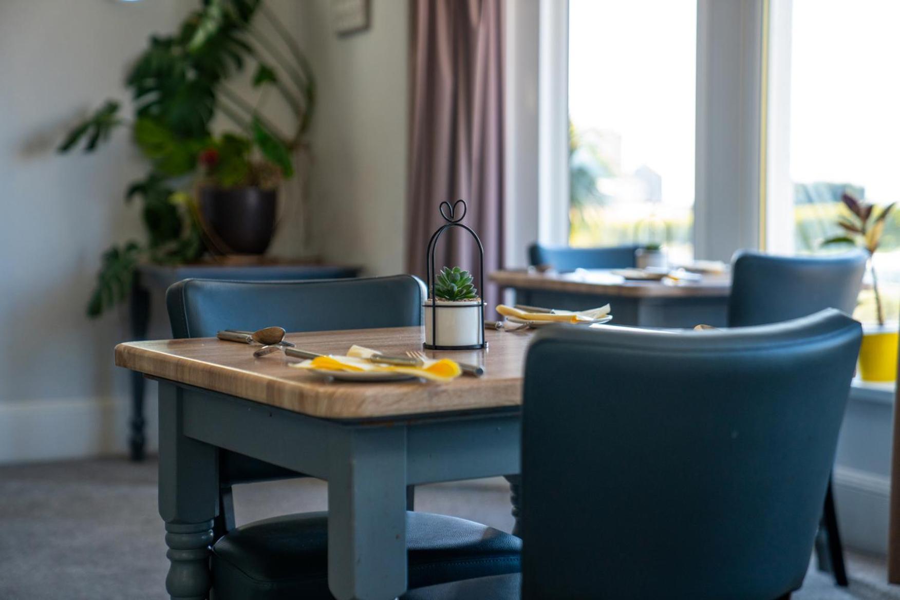 The Clifton Seafront Hotel Morecambe Dış mekan fotoğraf